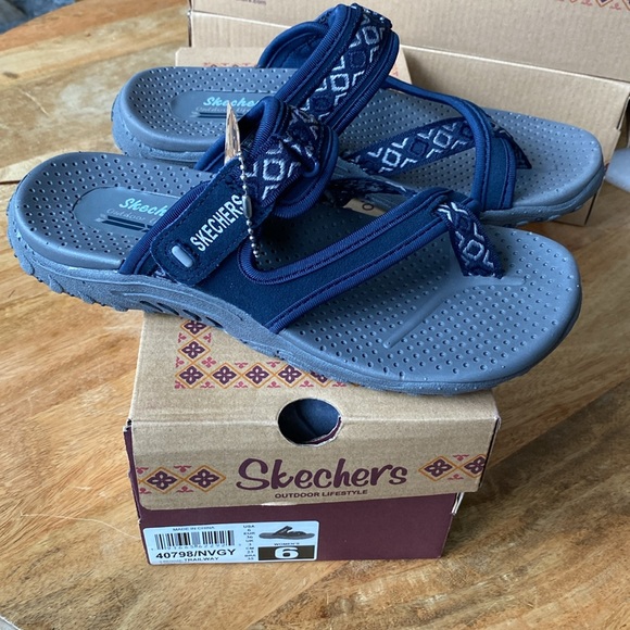 SKECHERS REGGAE- 40798/NAVY SANDALS - SZ 6 - Picture 5 of 6